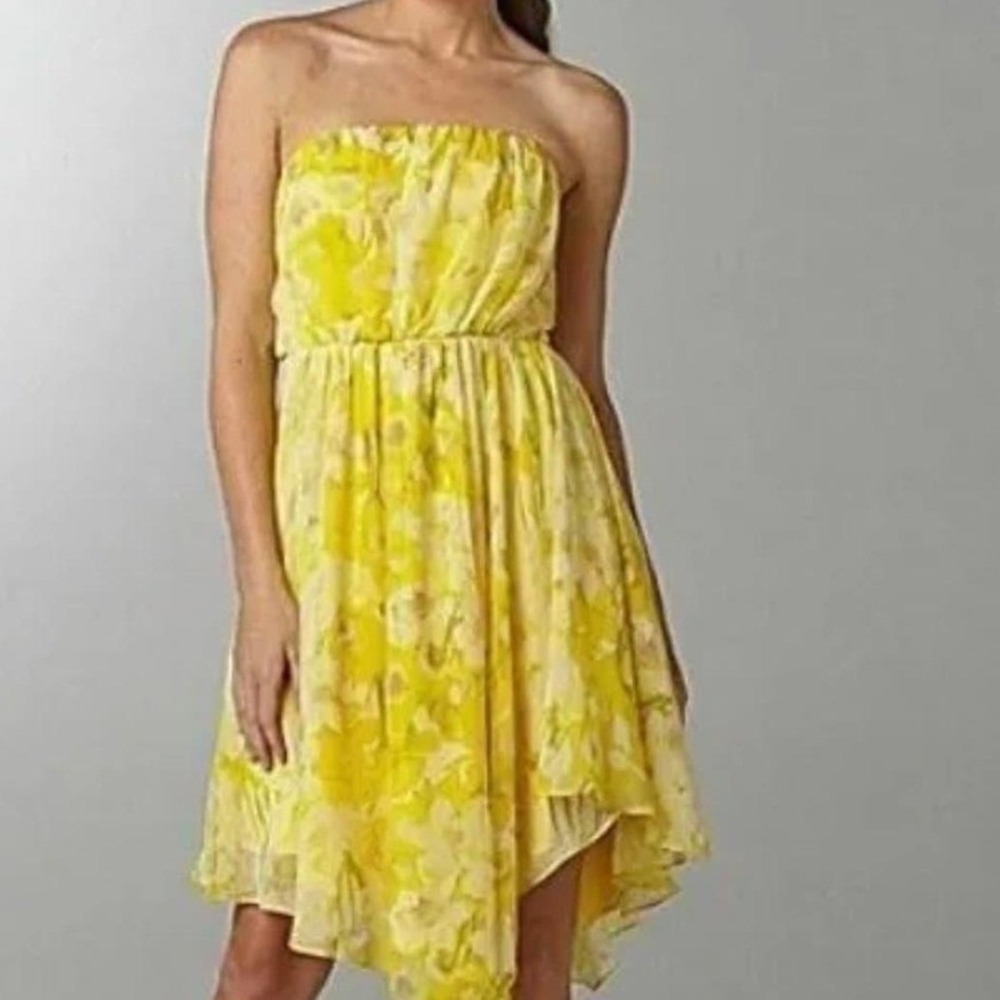 NWOT Vince Camuto Yellow Floral Strapless‎ Handkerchief Hem Dress Womens 12